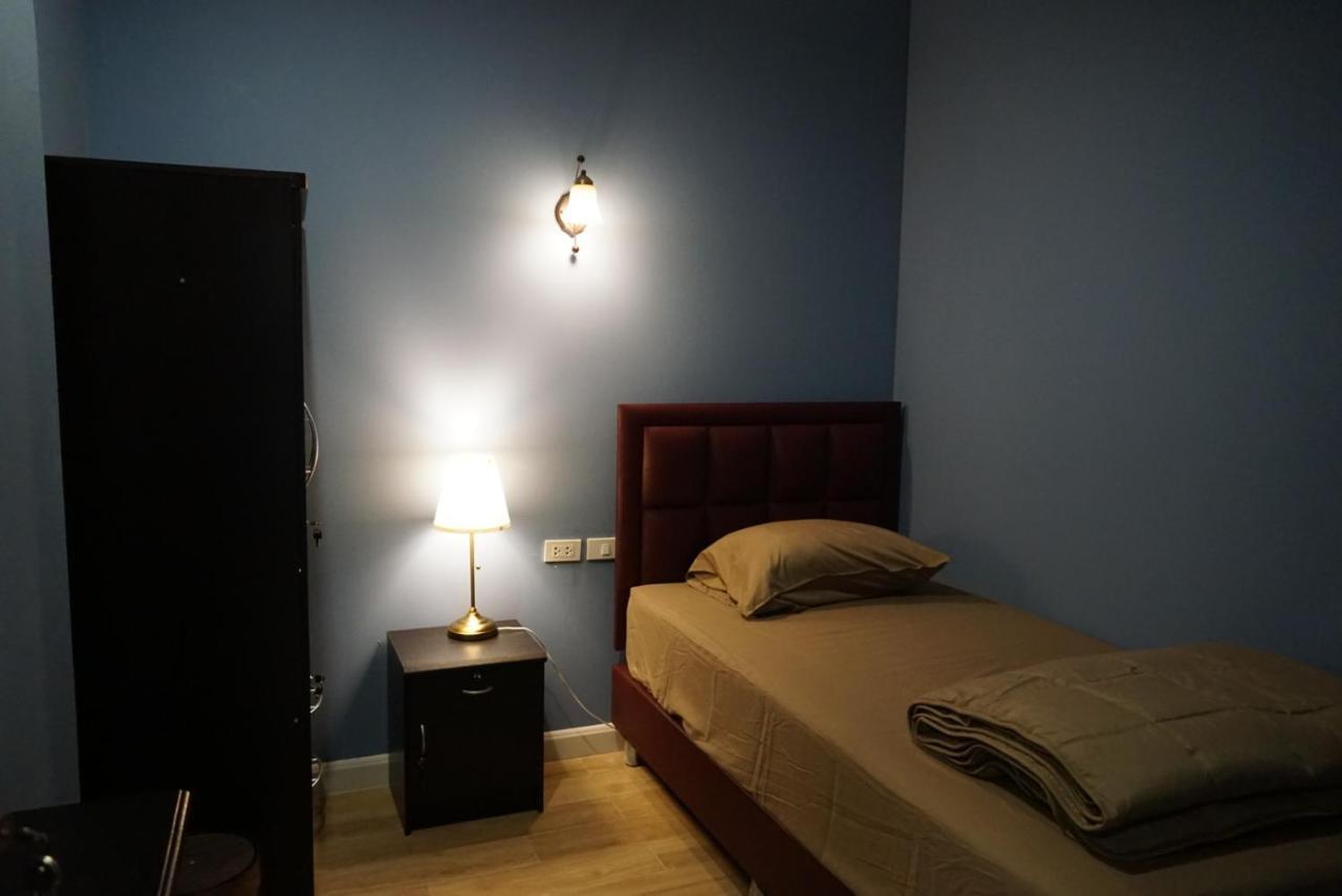 Mangkon Hostel Bangkok Zewnętrze zdjęcie